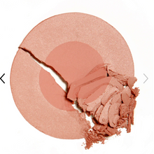 Cargar imagen en el visor de la galería, Pre orden: Charlotte Tilbury Cheek to Chic Blush