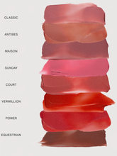 Cargar imagen en el visor de la galería, Pre orden: MERIT Signature Lip Lightweight Matte Lipstick