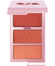 Cargar imagen en el visor de la galería, ONE/SIZE by Patrick Starrr Cheek Clapper 3D Blush Trio Palette