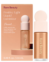 Cargar imagen en el visor de la galería, Pre orden: Mini Rare Beauty by Selena Gomez Positive Light Liquid Luminizer Highlight