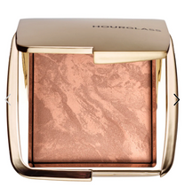 Cargar imagen en el visor de la galería, Pre orden: Hourglass Ambient® Lighting Bronzer