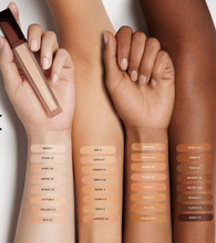 Cargar imagen en el visor de la galería, Pre orden: Hourglass Vanish™ Airbrush Concealer