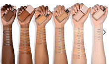 Cargar imagen en el visor de la galería, Pre orden: NATASHA DENONA Hy-Glam Foundation Hydrating & Blurring Luminous Longwear Serum Foundation