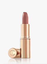 Cargar imagen en el visor de la galería, Pre orden: Matte Revolution Lipstick- Charlotte Tilbury
