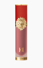 Cargar imagen en el visor de la galería, The Lip Liquid Velvet- Carolina Herrera