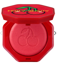 Cargar imagen en el visor de la galería, Pre orden: Fenty Beauty by Rihanna  Hot Cheeks Velour Blushlighter
