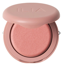 Cargar imagen en el visor de la galería, Pre orden: ILIA  Soft Focus Blurring Blush - Talc-Free Powder Blush
