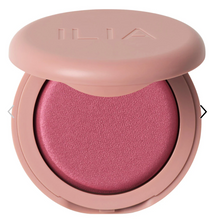 Cargar imagen en el visor de la galería, Pre orden: ILIA  Soft Focus Blurring Blush - Talc-Free Powder Blush

