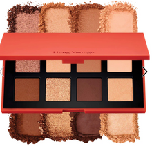 Cargar imagen en el visor de la galería, Pre orden: HUNG VANNGO BEAUTY  Color Story Eyeshadow Palette
