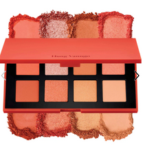 Cargar imagen en el visor de la galería, Pre orden: HUNG VANNGO BEAUTY  Color Story Eyeshadow Palette
