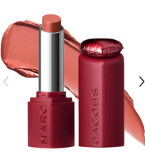 Cargar imagen en el visor de la galería, Pre orden: Marc Jacobs Beauty  Heart On Long-Lasting Soft Shine Lipstick

