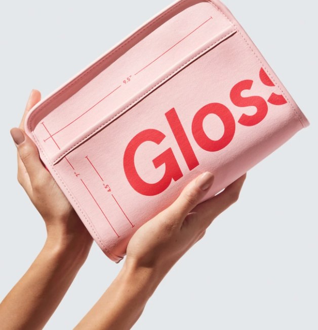 Pre orden: The Beauty Bag- Glossier